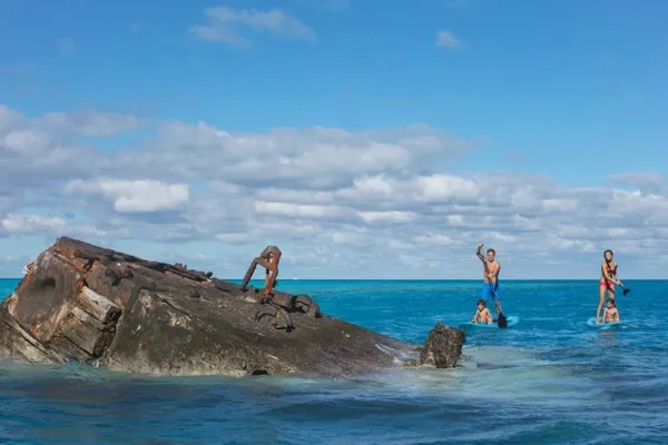 family paddleboarding
