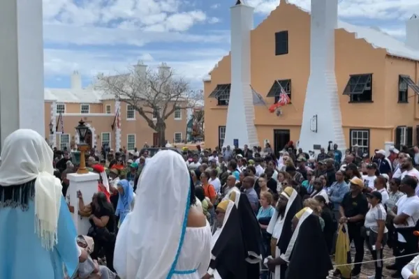 Walk To Calvary Experience – Walk To Calvary Bermuda - The Crowds Will Gather
