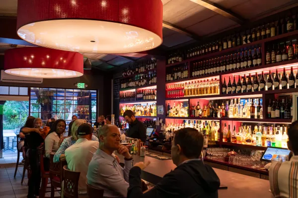 Little Venice – Little Venice - Interior Of Bar