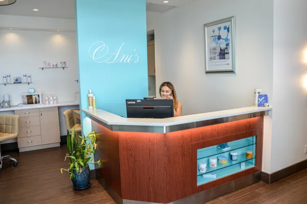 Ani's Nail and Beauty Lounge – Ani's Nails 3