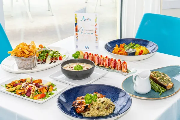 Aurora – Aurora - Restaurant Table