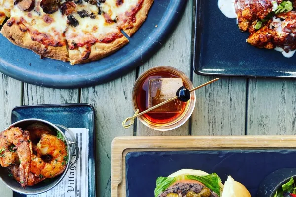 Boundary Sports Bar and Grille – Boundary Sports Bar & Grille