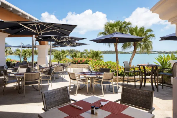 Grotto Bay Beach Resort & Spa – Bayside Grill
