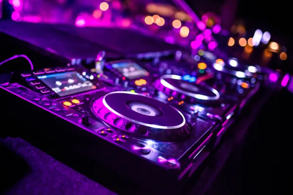 DJ Beats And Vibes At Hamilton Princess