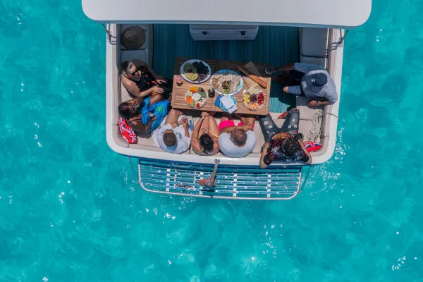 Mona Lisa Cruises – Mona Lisa Stern