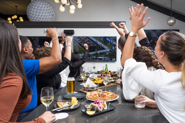 Boundary Sports Bar and Grille – Boundary Sports Bar & Grille