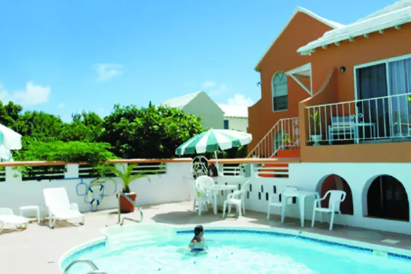 Dawkins Manor – Pool View