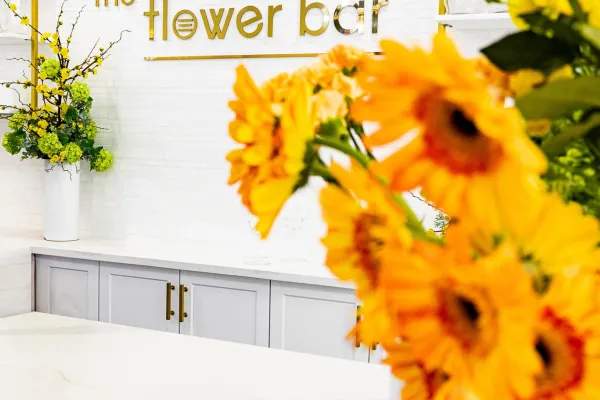 The Flower Bar – Flowers At The Flower Bar