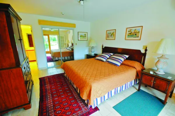 Fourways Inn & Cottage Colony – Interior