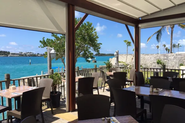 Wahoo's Bistro & Patio – On The Deck