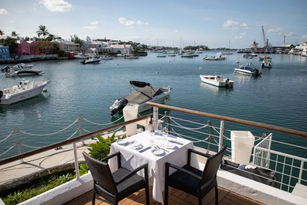 Harbourfront Restaurant – Harbourfront Bermuda