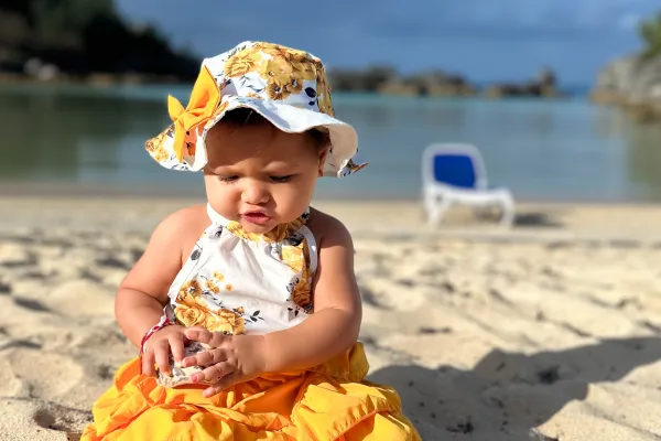 Tobacco Bay Beach Bar & Restaurant – Baby On Beach