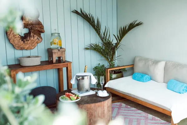 The Loren Hotel – Cabana