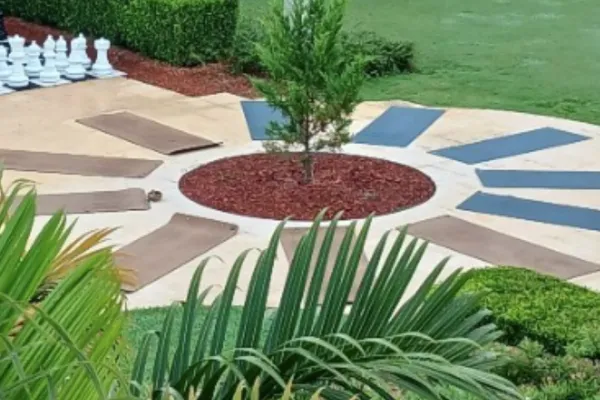 Explore In – Outdoor Yoga - Mats & Trees