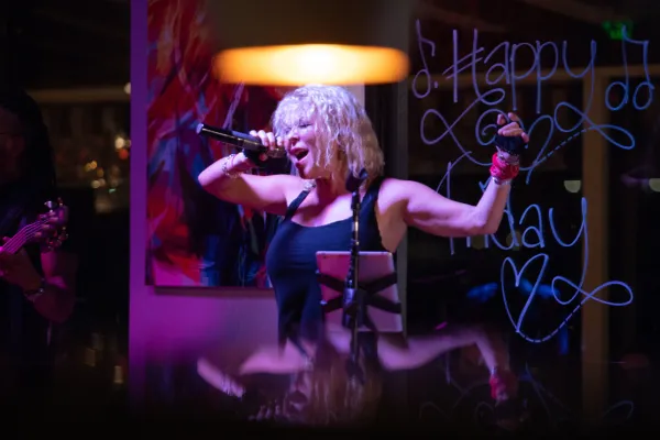 Karaoke Thursdays At Pickled Onion