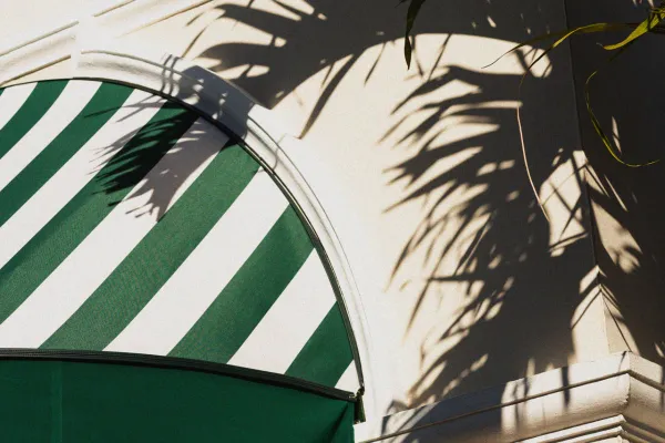 Huckleberry Restaurant – Huckleberry Awning