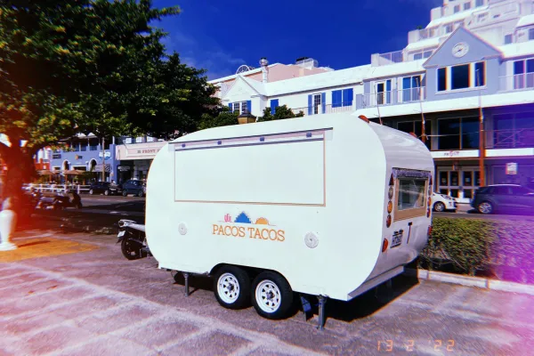 Paco's Tacos – Trailer