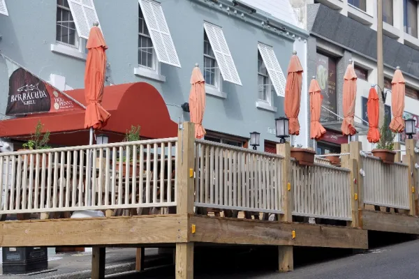 Hog Penny Restaurant & Pub – Hog Penny Deck