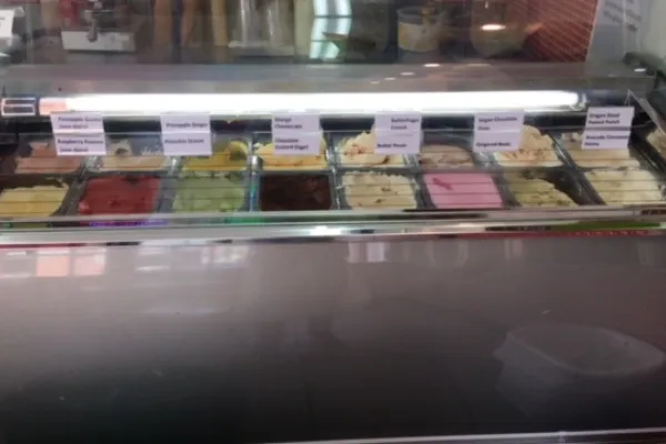 Yo Cherry Frozen Treats - Town of St. George – Yo Cherry Frozen Treats-St. George's Homem