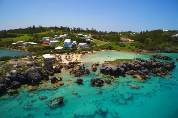 Tobacco Bay Beach Bar & Restaurant – Tobacco Bay