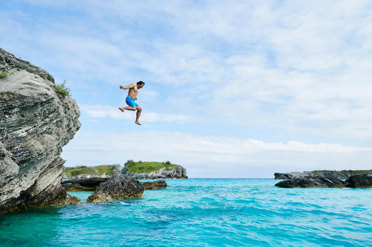 Cliff Jumping at Castle Harbour