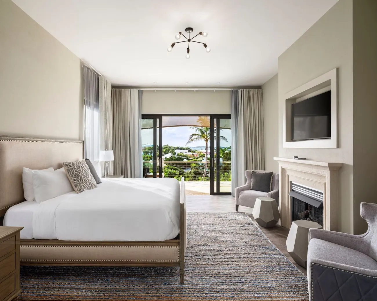 Garden view of The Loren