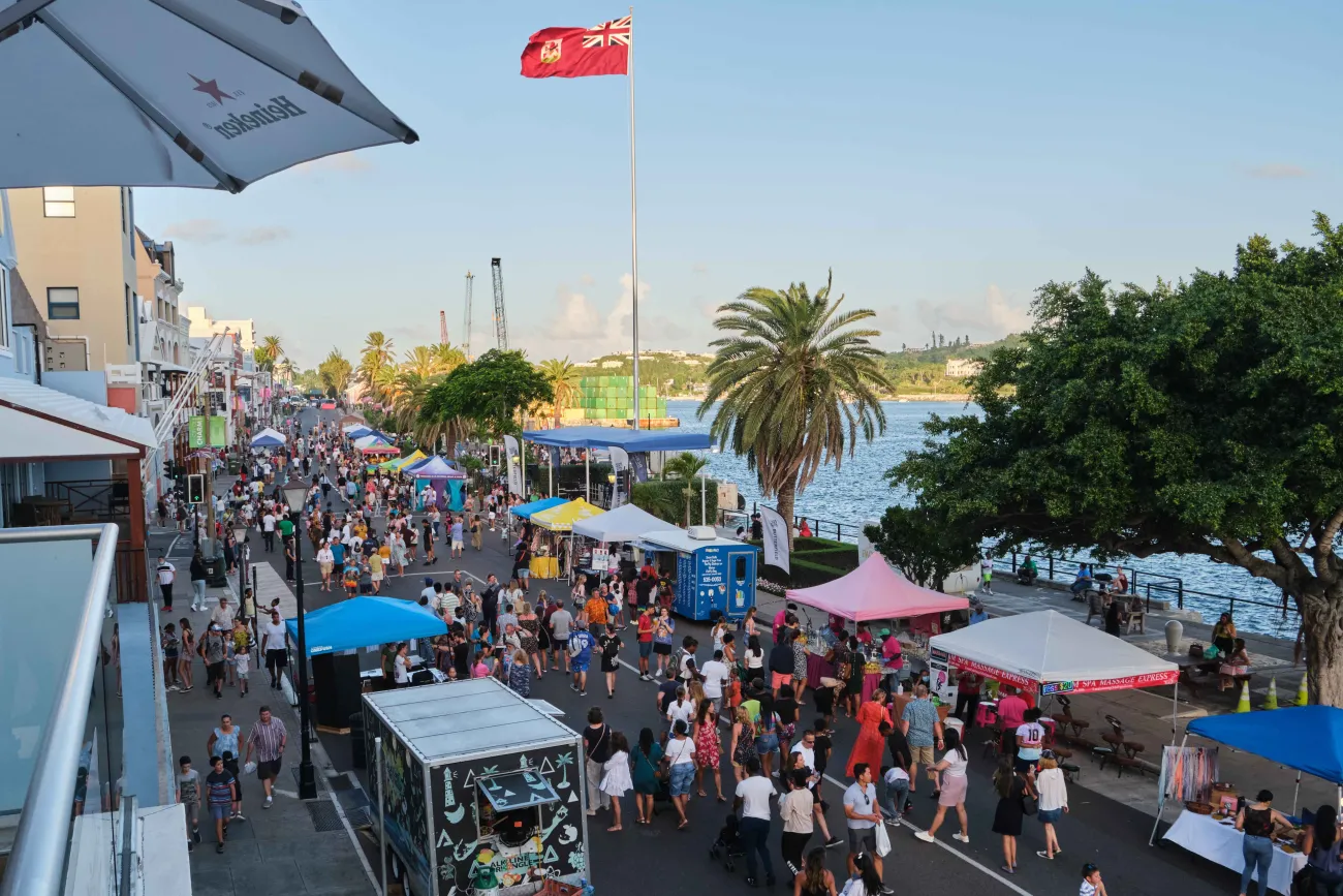 A birdseye view of Front Street filled with people and vendors. 