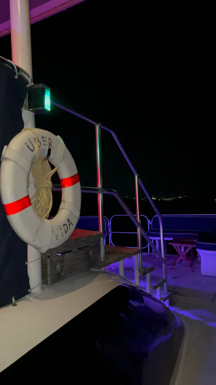 Old School Reggae Night | ÜberVida