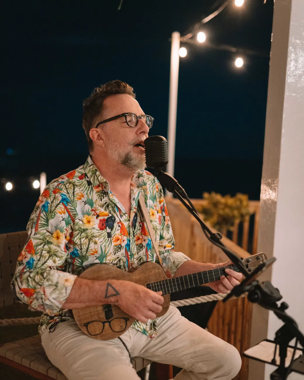Live Music With Mike Hind At Rosewood Bermuda