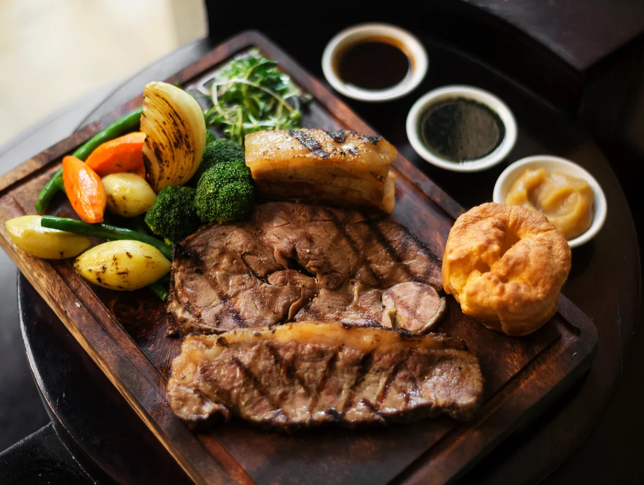 Traditional Sunday Roast At Hamilton Princess