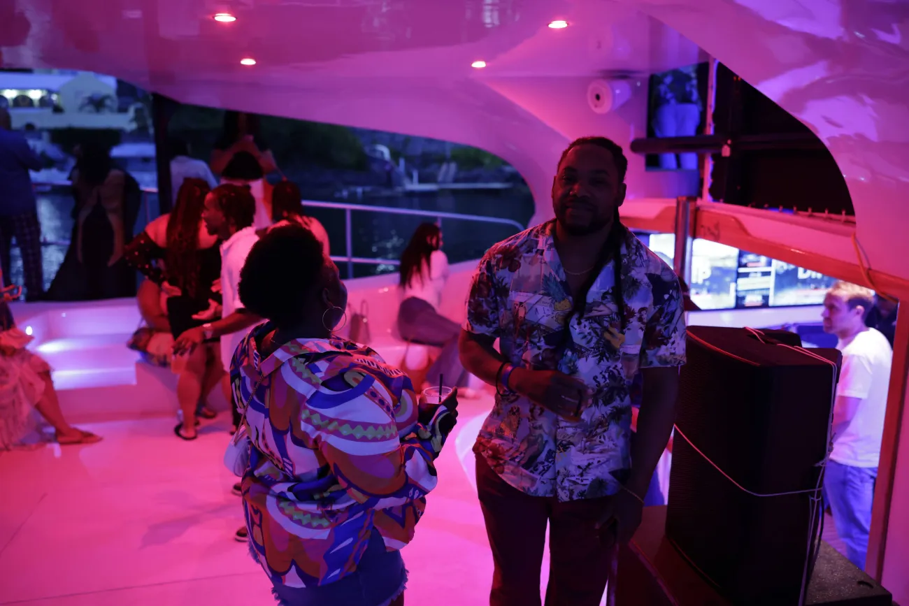 Old School Reggae Night | ÜberVida